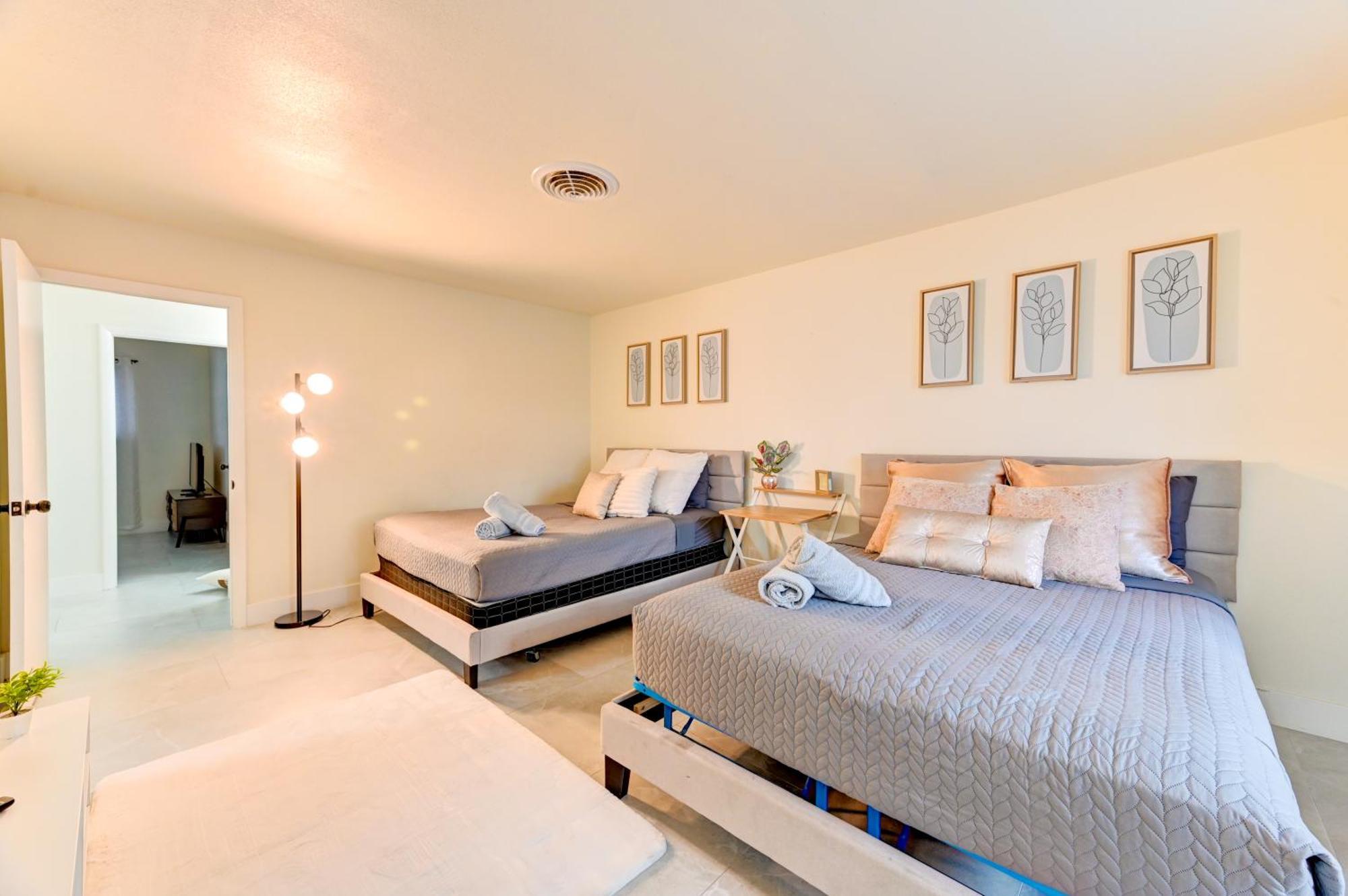 Paradise-luxury 5bd Retreat Perfect For Groups & Families Villa Las Vegas