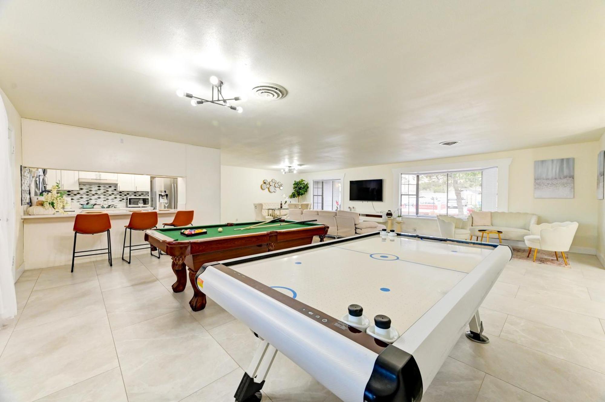Paradise-luxury 5bd Retreat Perfect For Groups & Families Las Vegas