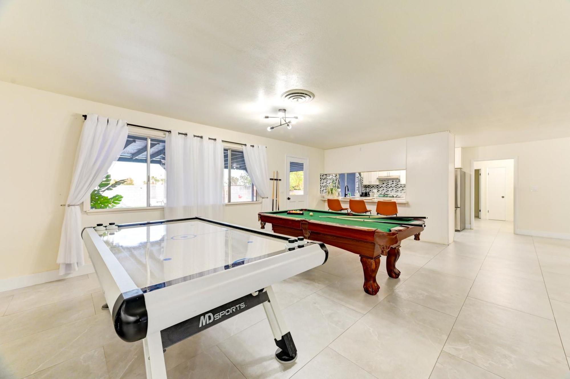 Villa Paradise-luxury 5bd Retreat Perfect For Groups & Families *