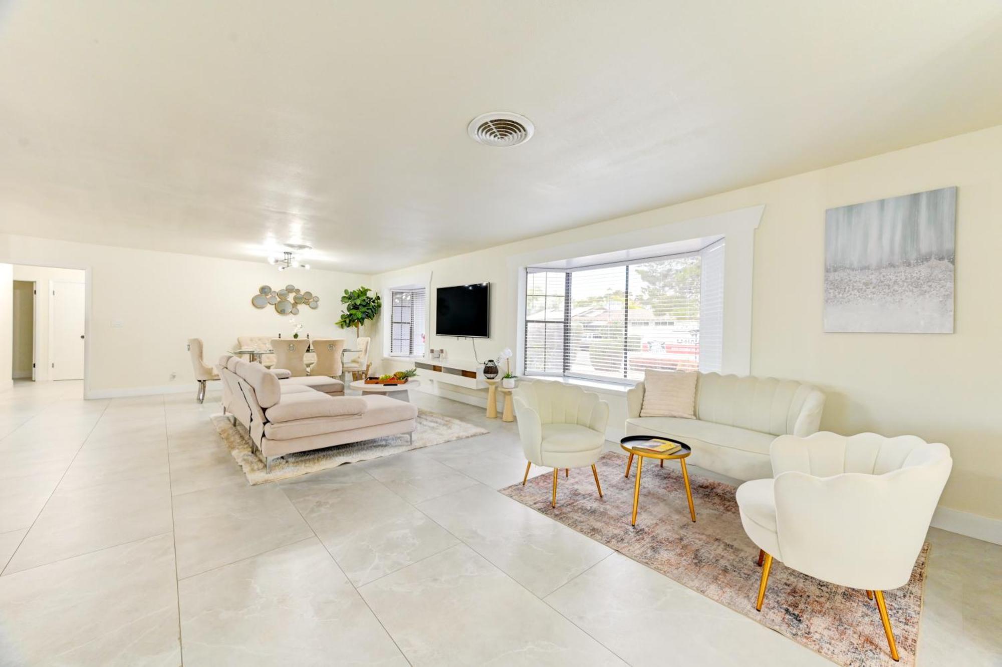 Villa Paradise-luxury 5bd Retreat Perfect For Groups & Families