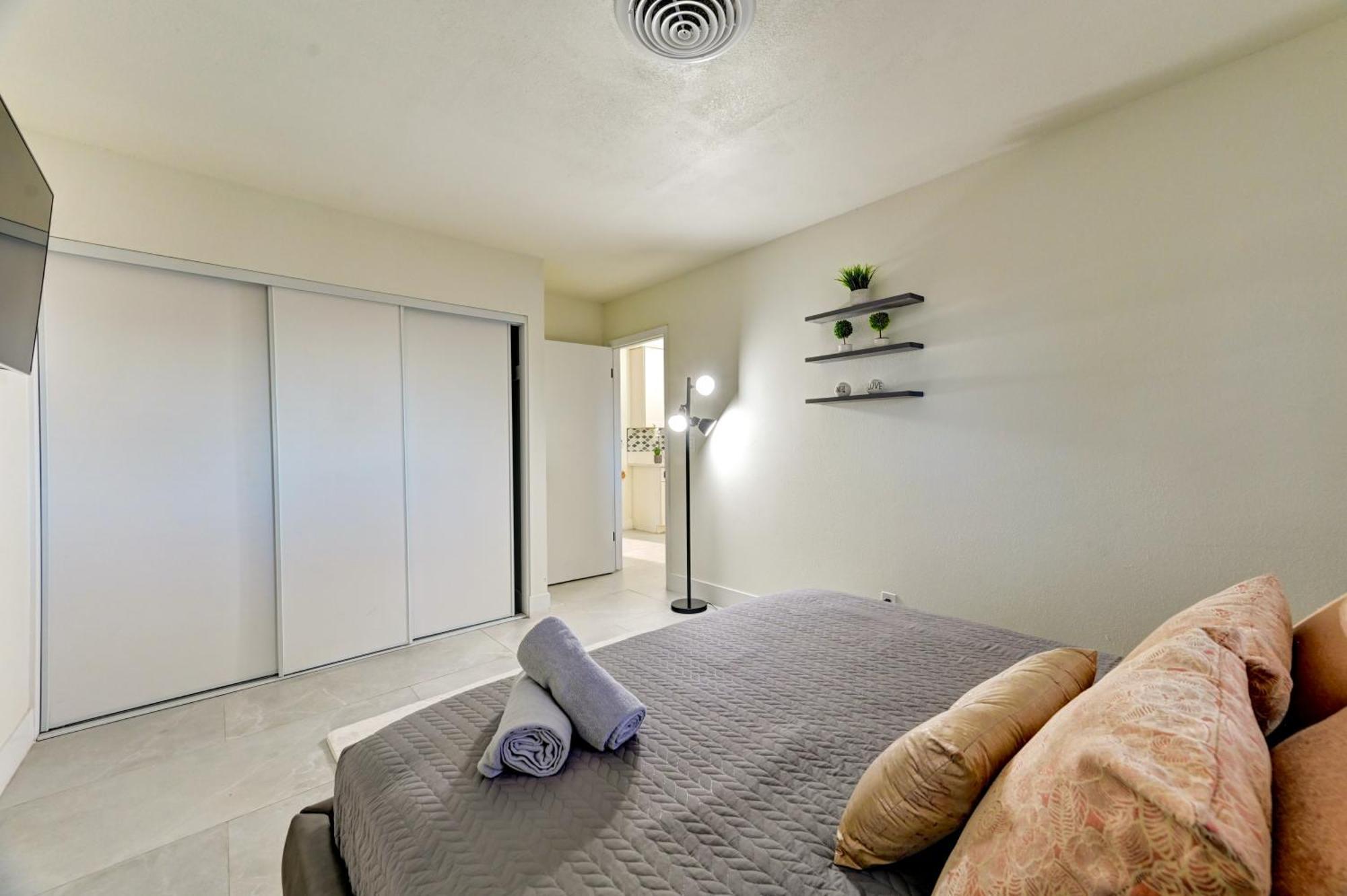 Villa Paradise-luxury 5bd Retreat Perfect For Groups & Families Las Vegas