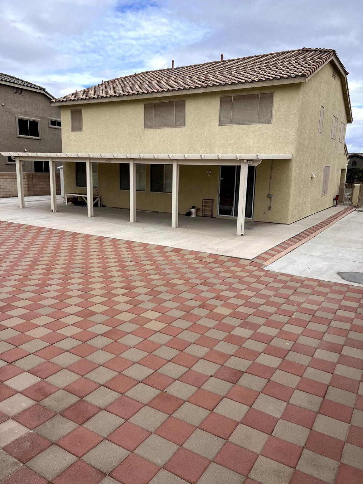 Spacious In The Southwest Las Vegas