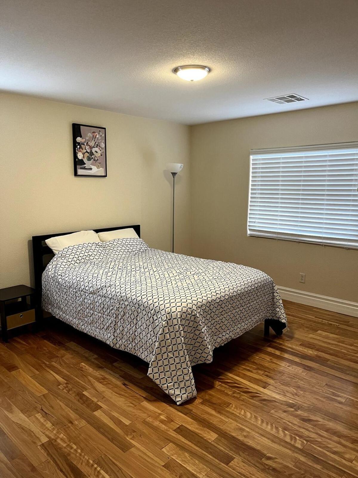 Spacious In The Southwest Holiday home Las Vegas