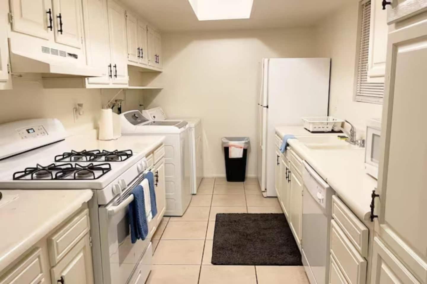 2 Or 3 Bedroom Walk To Mgm Casino And Strip Casa vacanze