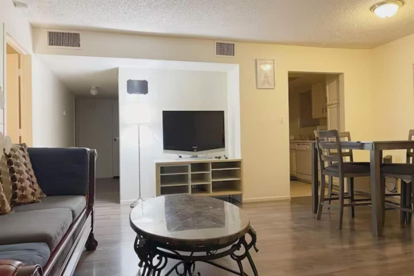 Casa vacanze 2 Or 3 Bedroom Walk To Mgm Casino And Strip