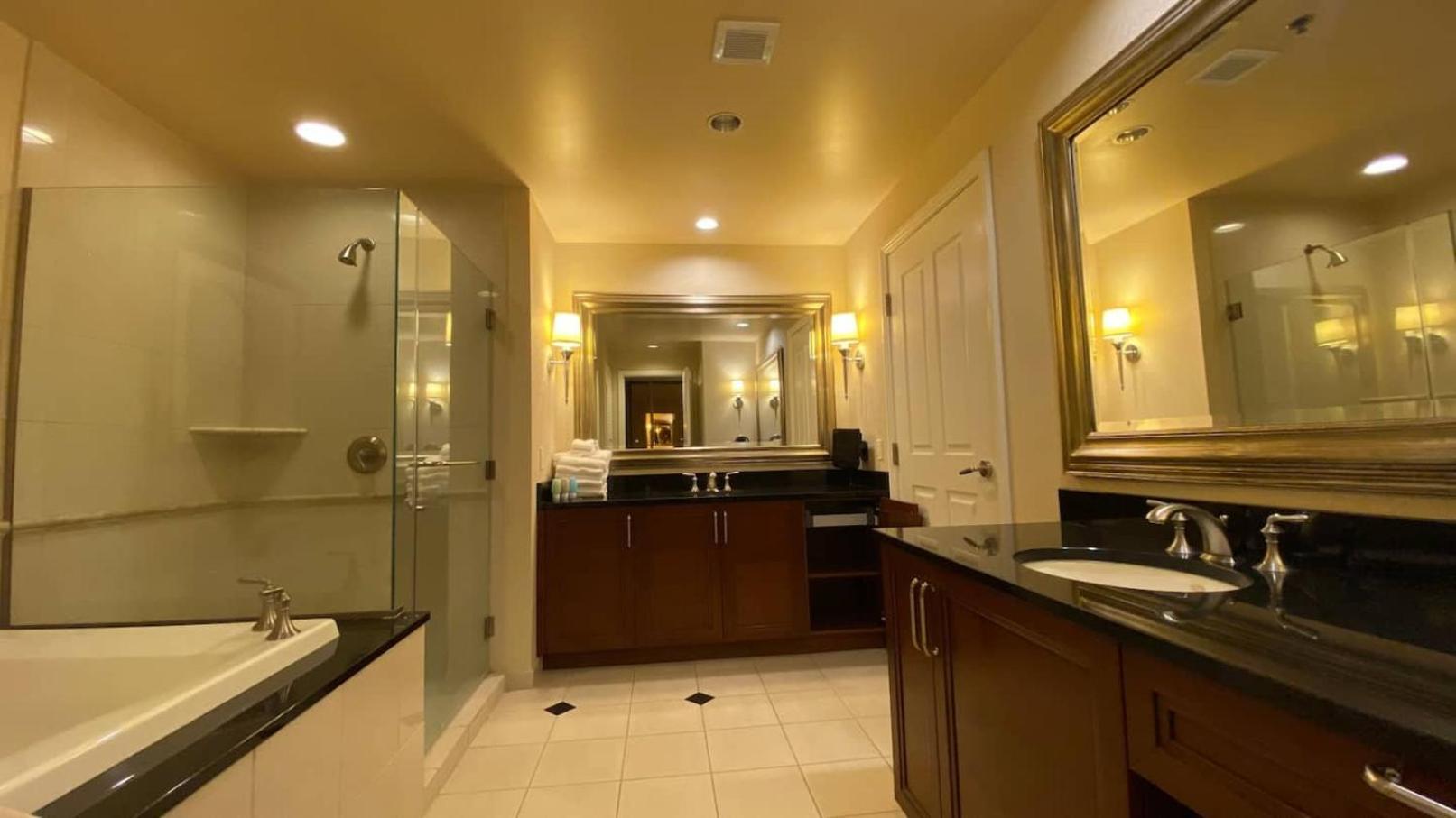 Сasa de vacaciones Mgm 1 Bedroom Balcony And Or Luxury *