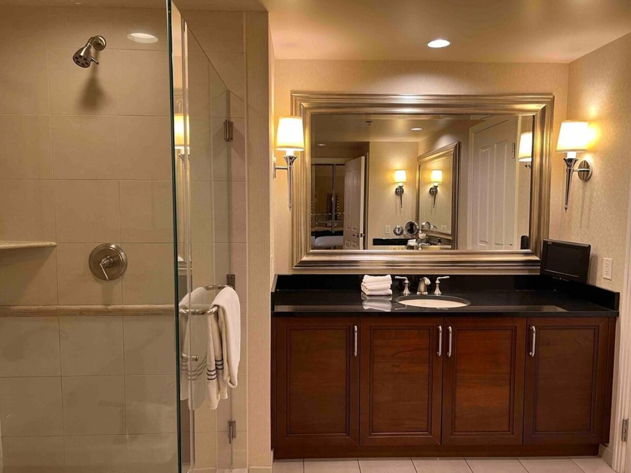 Mgm 1 Bedroom Balcony And Or Luxury *