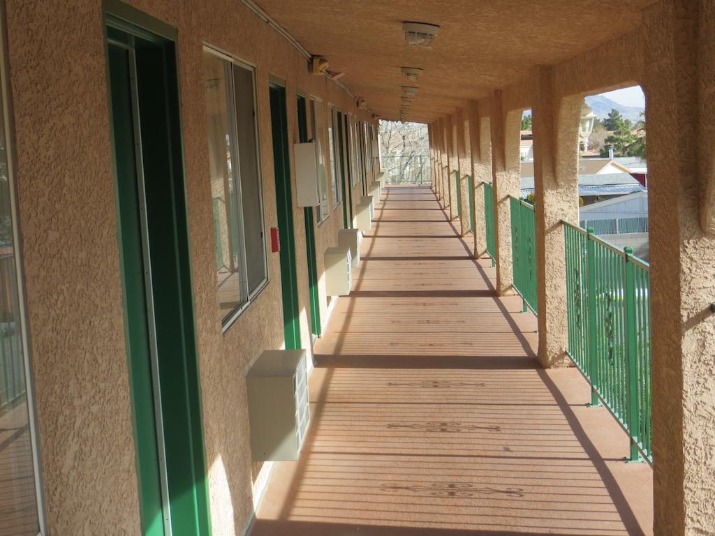 Motel Crown Vegas *
