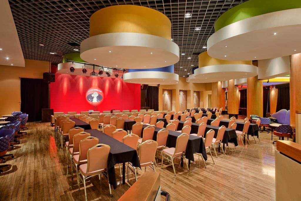Resort Orleans Y Casino