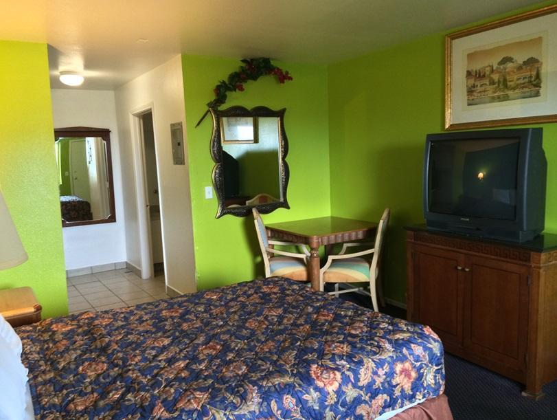 Motel Crown Vegas *