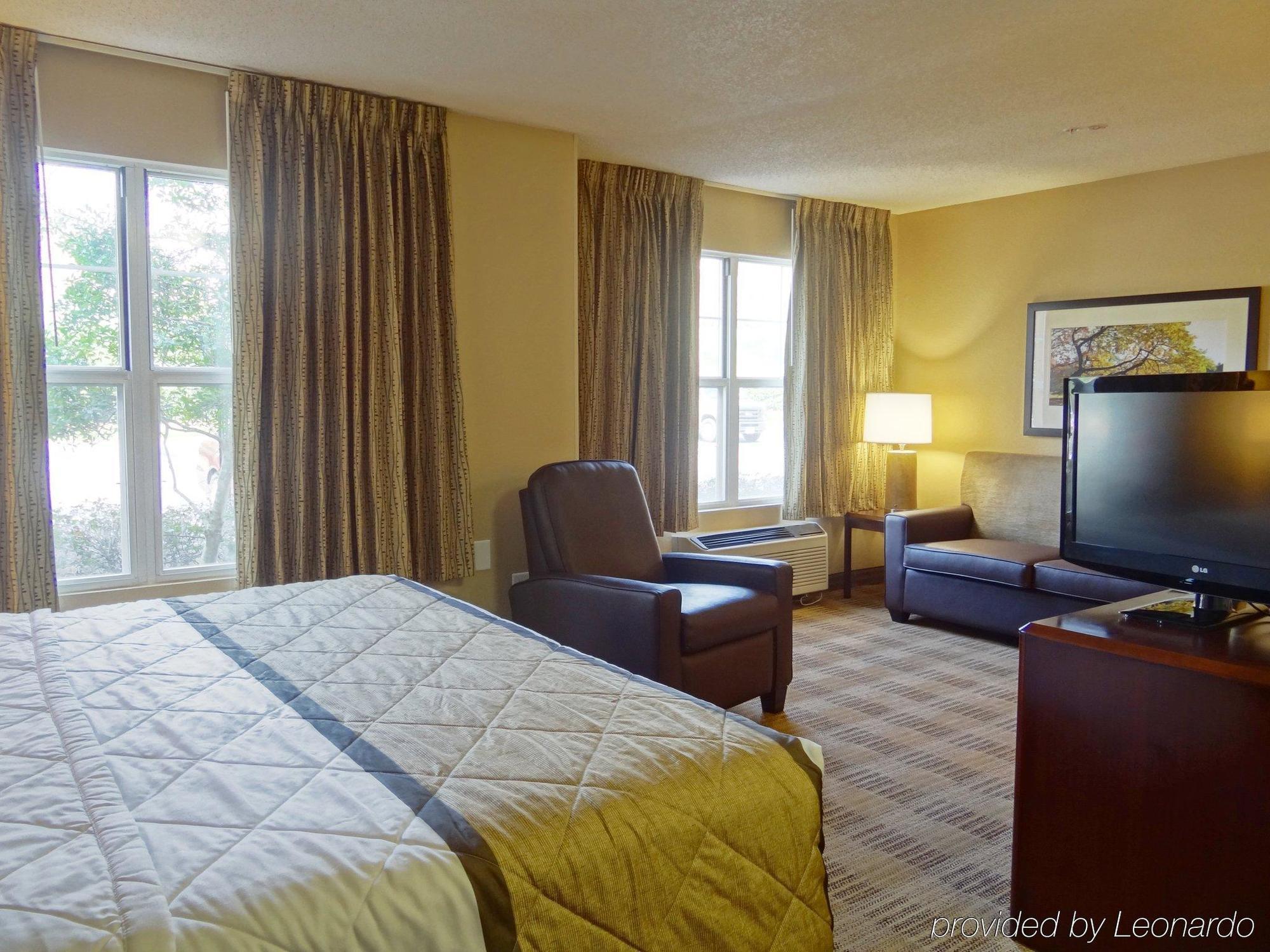 Mainstay Flamingo Hotel