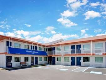 Howard Johnson By Wyndham Vegas Near The Strip Motel 2*