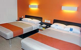 Hotel 6-las Vegas, Nv - Tropicana Las Vegas