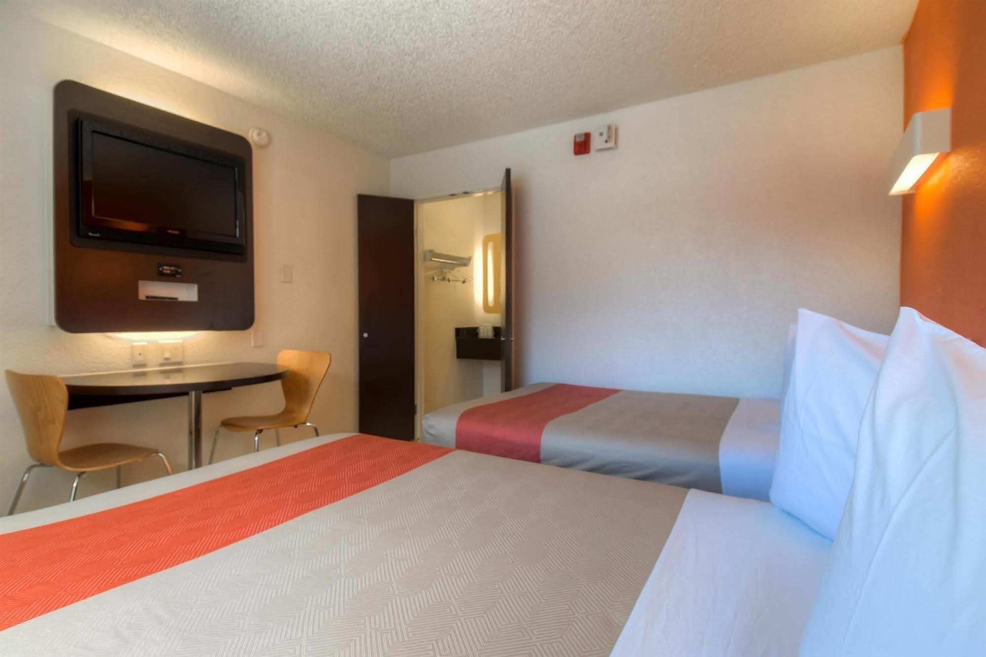 6-las Vegas, Nv - Tropicana Hotel 2*