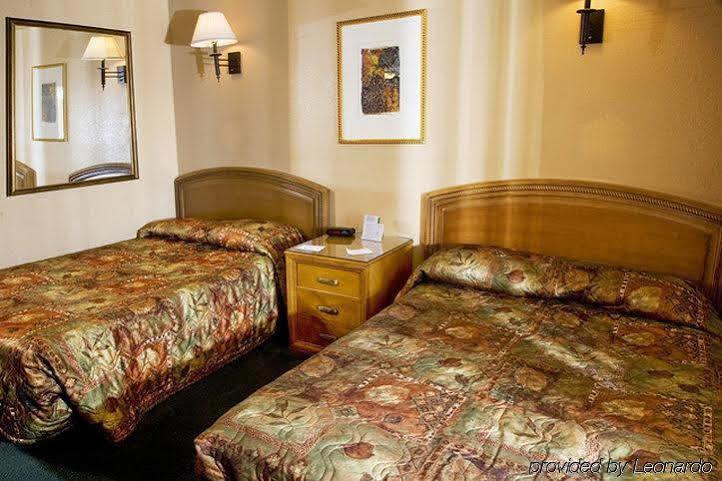 Hotel Emerald South Vegas Boulevard 3*
