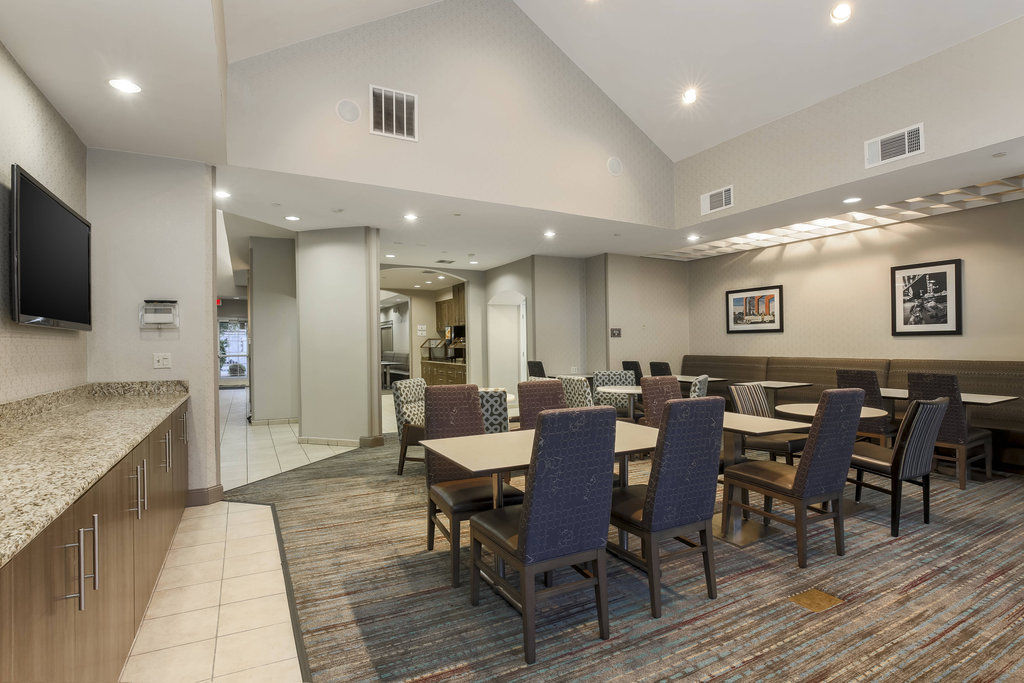 By Marriott Stadium Area Hotel 3*
