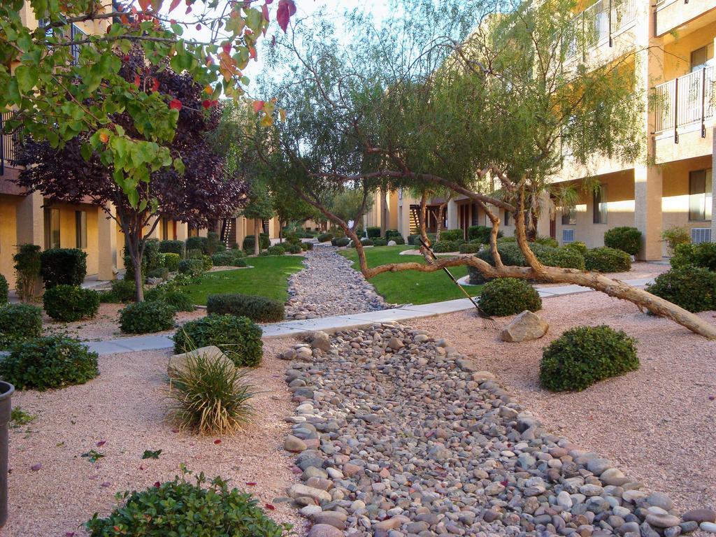 Emerald South Vegas Boulevard