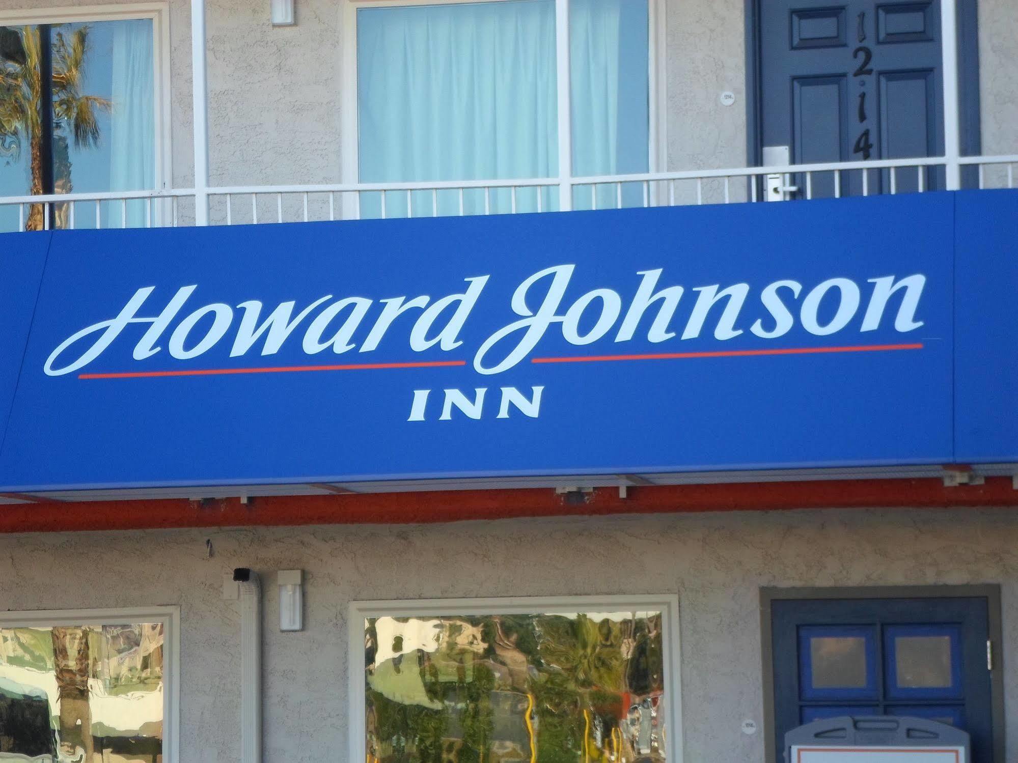 Howard Johnson By Wyndham Vegas Near The Strip Motel 2*