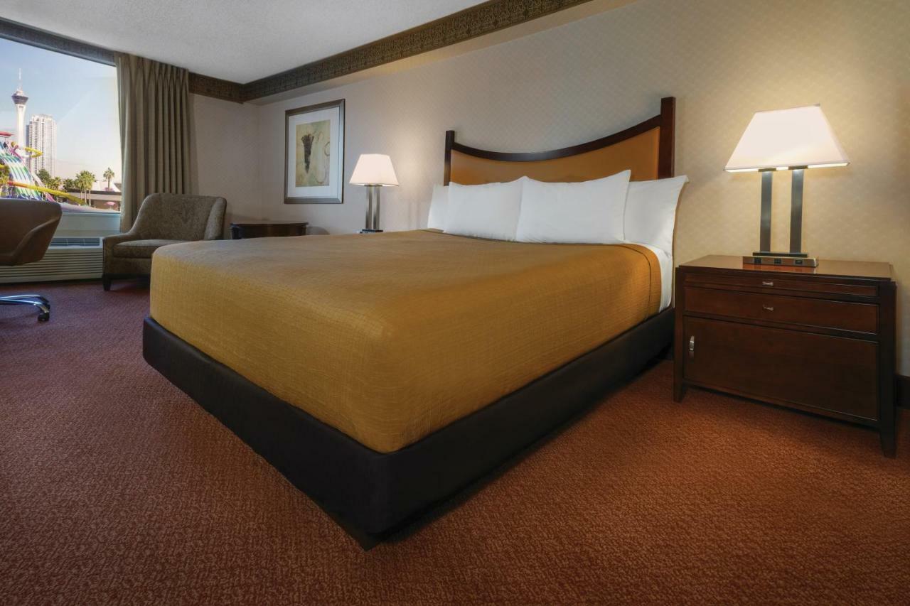 Circus Circus Hotel, Casino & Theme Park 3*