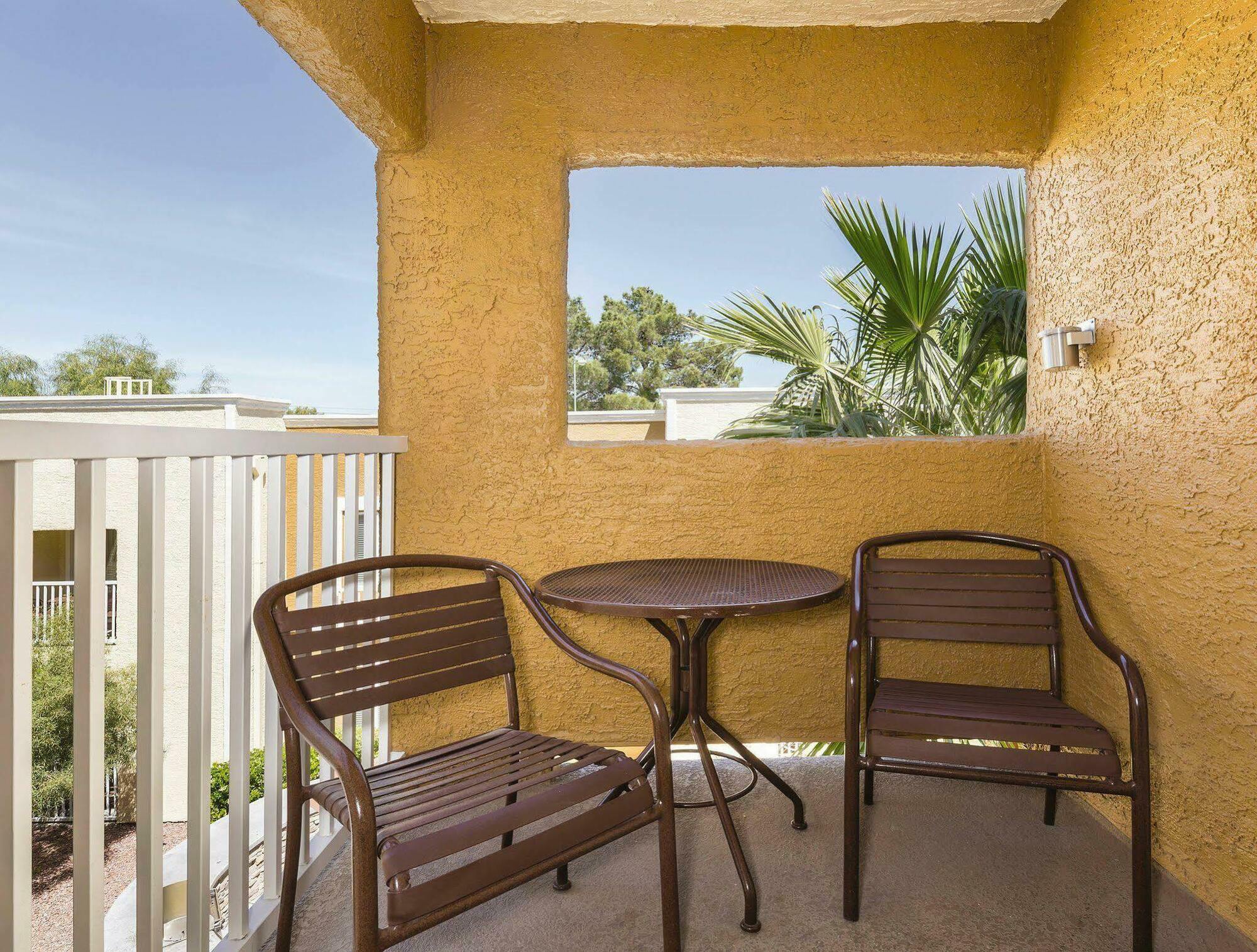 Worldmark Vegas Tropicana Aparthotel