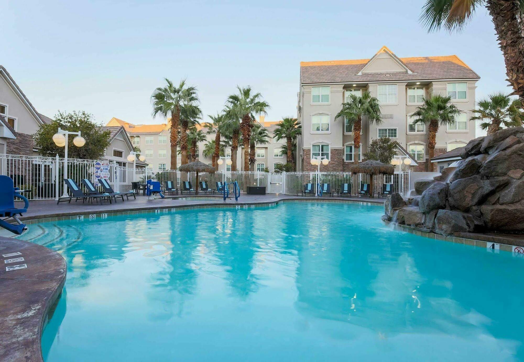 By Marriott Stadium Area 3*