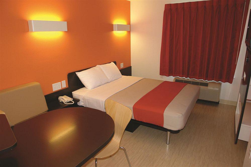 6-las Vegas, Nv - Tropicana Hotel 2*