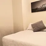 Grant\'S Family Home, Sleeps 16 Guests