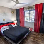 1800 Sqft House W/Heated Pool Spa 13Min From Strip