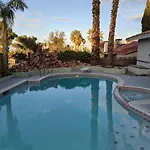 Gorgeous Escape With A Pool In Fabulous Las Vegas