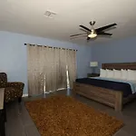 Thunderbird Boutique Hotel