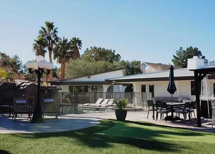 Luxury Villa, With Bonus Pool House, Private Pool, Hot Tub, Rock Water Fall And Slide, Putting Green, Basketball, Shuffle Board, Play Gym, Privately Gated On Circular Driveway.