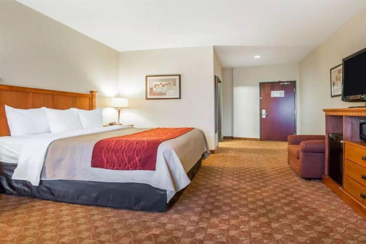 Comfort Inn&suites Vegas - Nellis Hotel