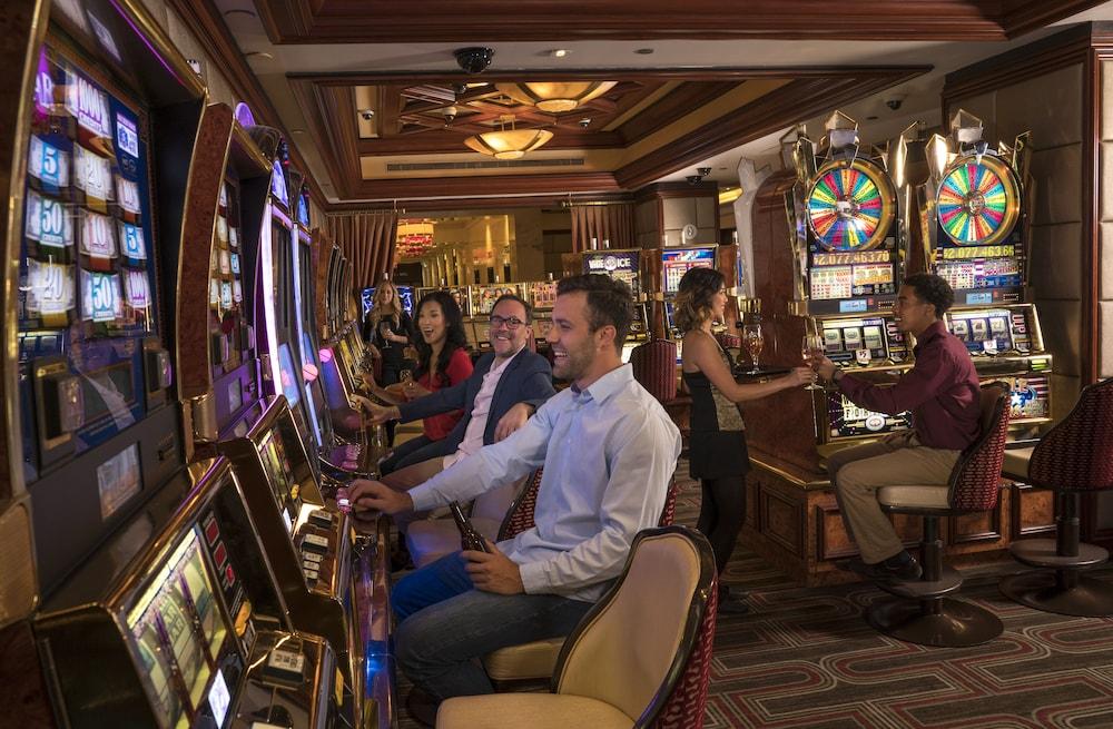 Golden Nugget & Casino Las Vegas