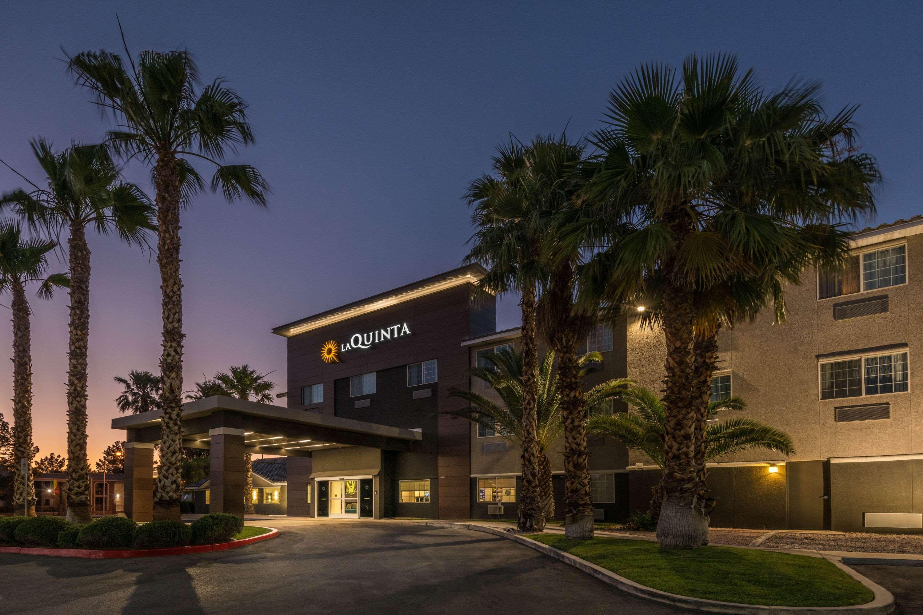 La Quinta & By Wyndham Vegas Nellis Hotel Las Vegas