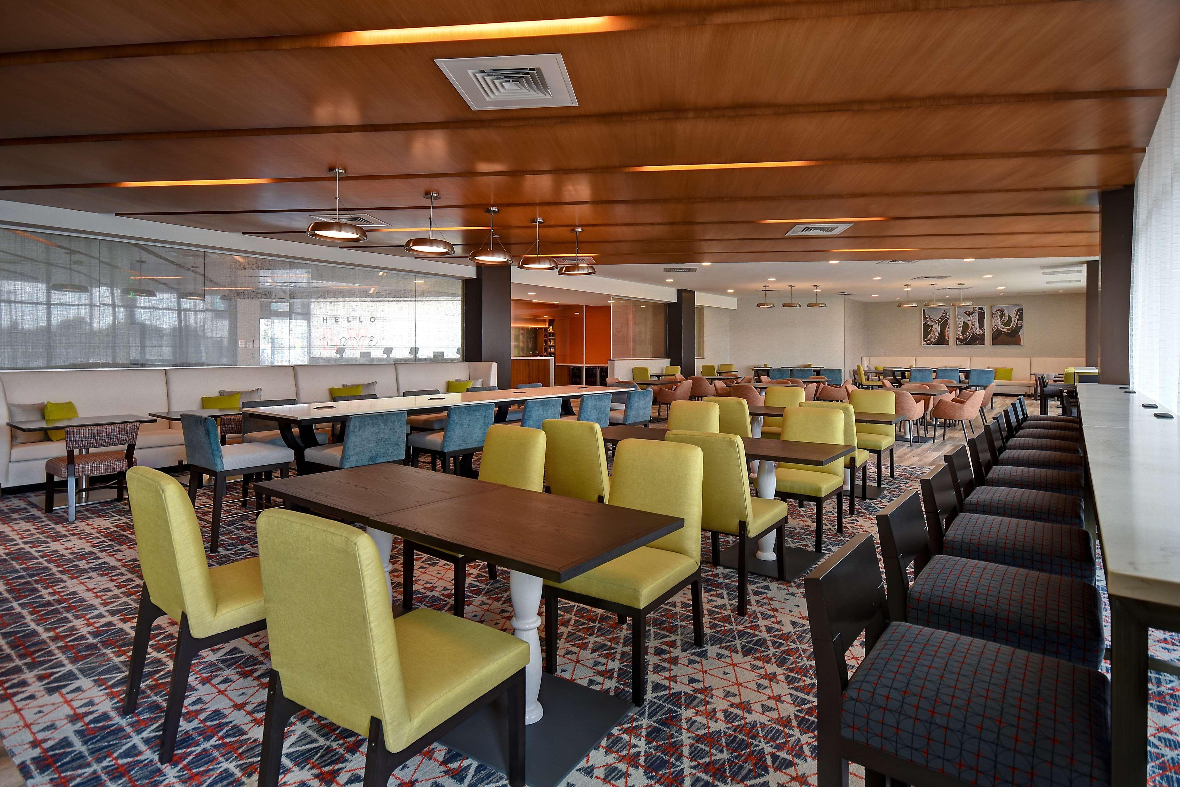 Hampton Inn&suites Vegas Convention Center 3* Las Vegas