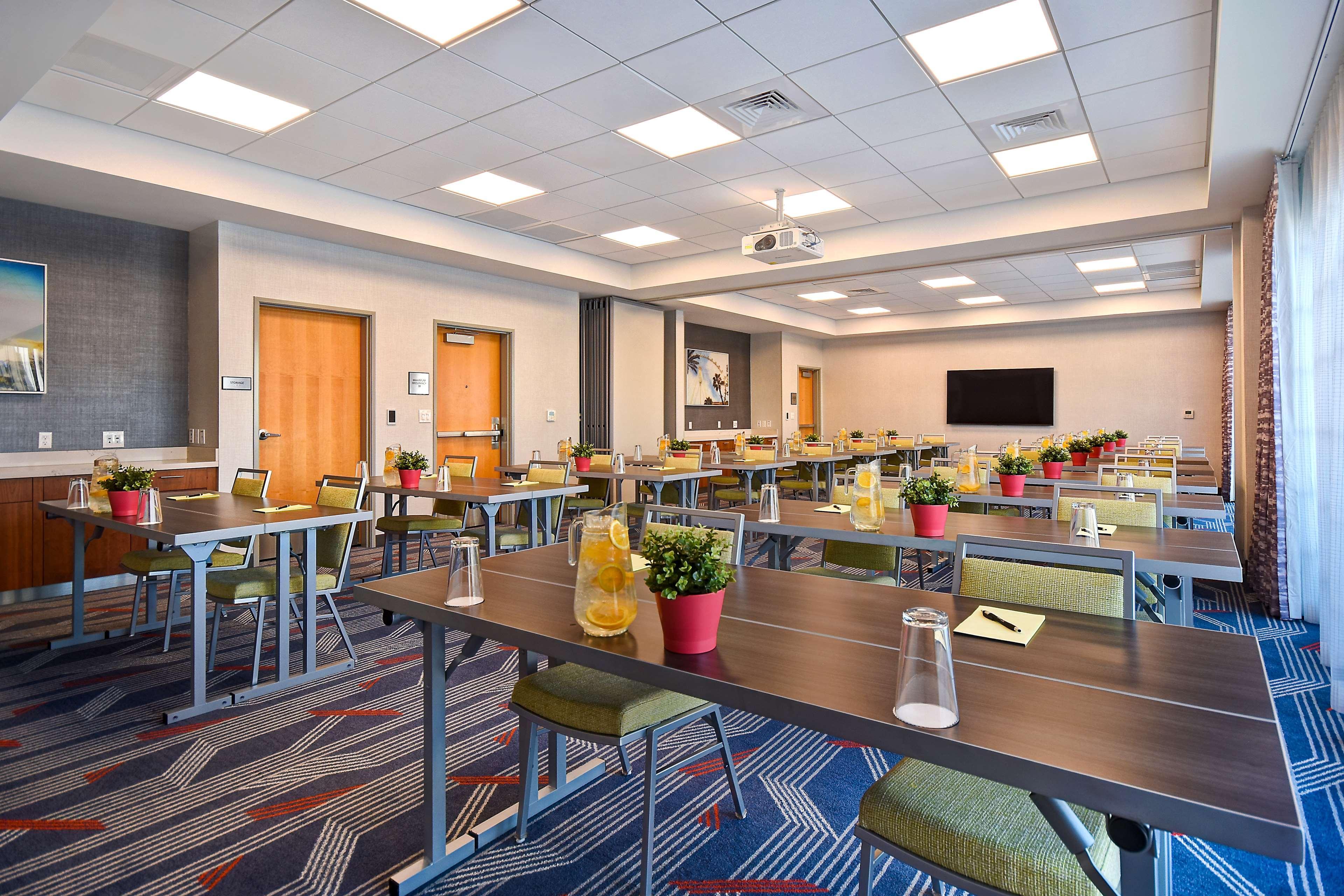 Hampton Inn&suites Vegas Convention Center Hotel Las Vegas