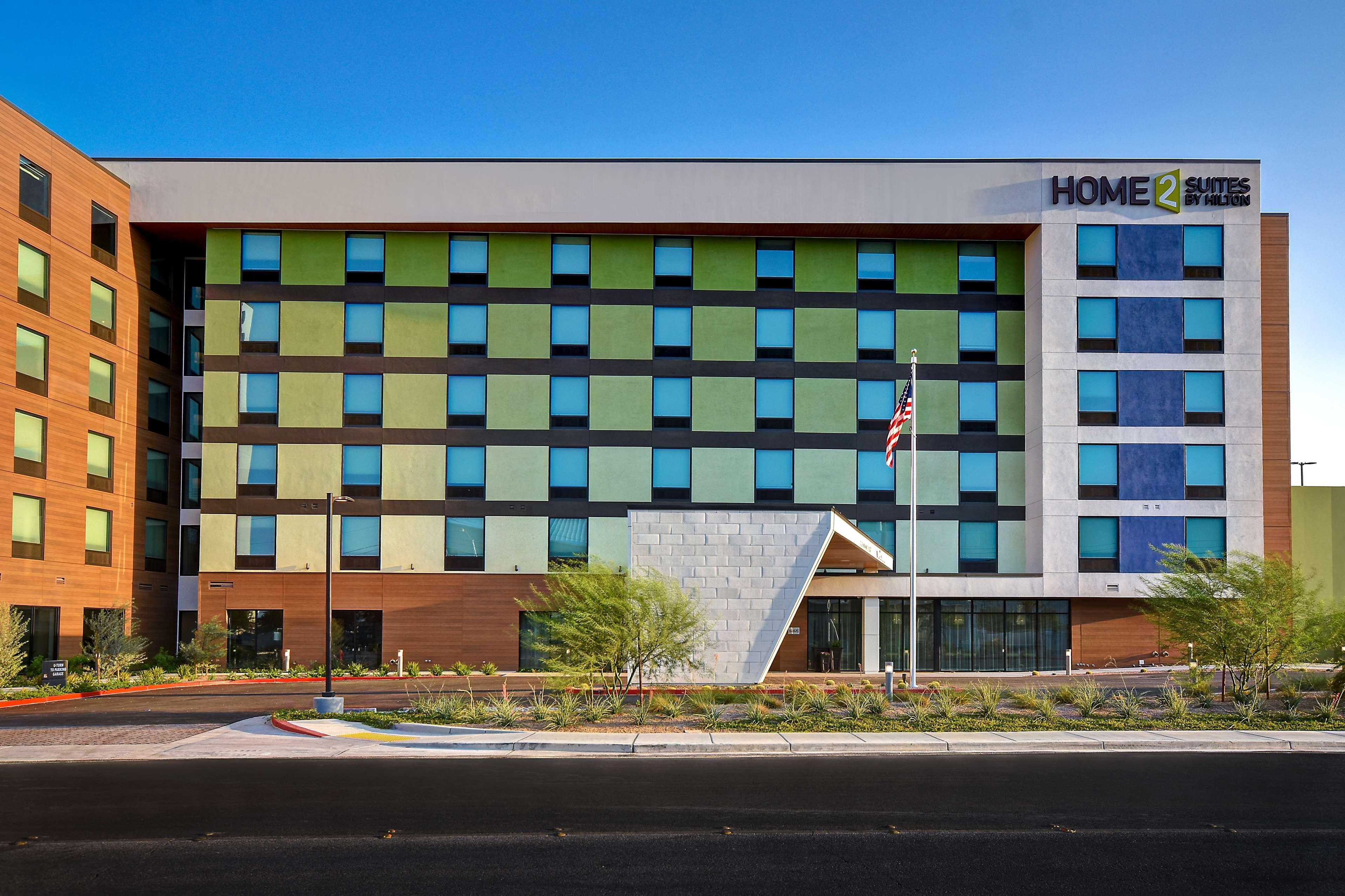 Hampton Inn&suites Vegas Convention Center