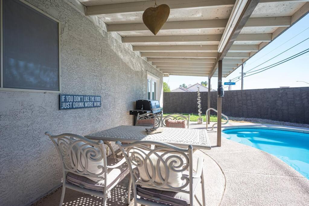 Holiday home Modern Home! Pool & Jacuzzi