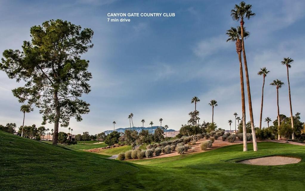 Luxury Oasis: Private Pool, Waterfall Slide & Multi-sport Paradise * Las Vegas