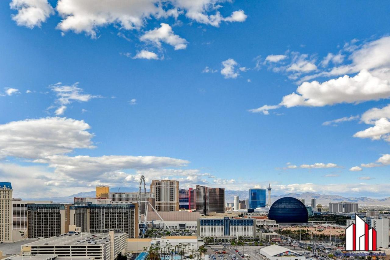 Mgm Signature-27-805 F1 Track & Strip View Balcony Las Vegas