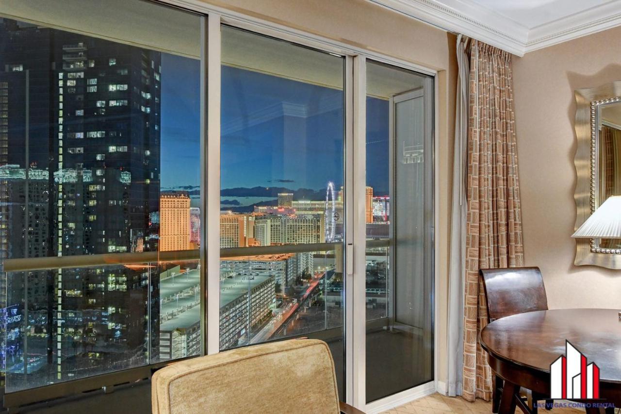 Mgm Signature-27-805 F1 Track & Strip View Balcony Casa vacanze