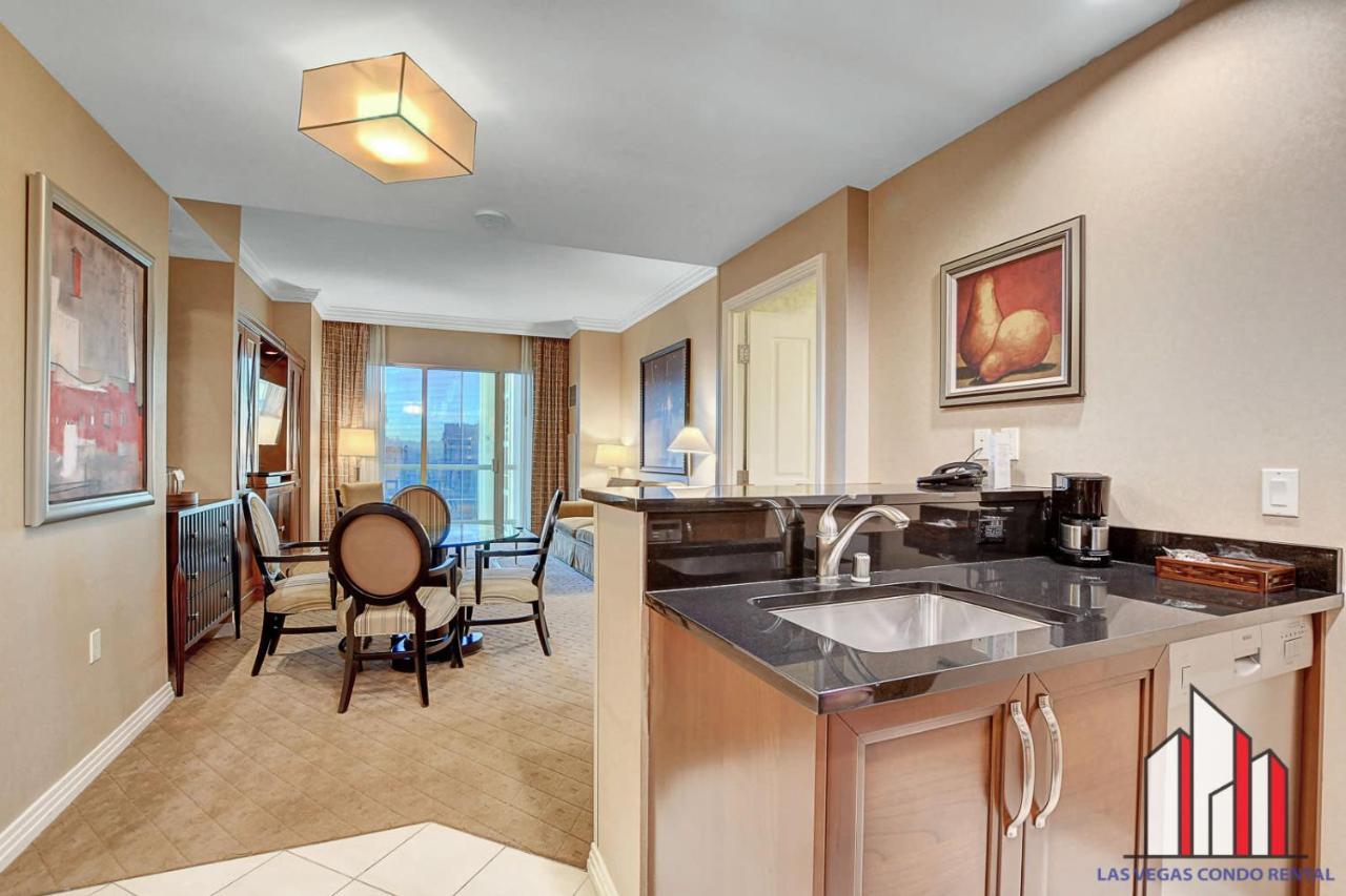 Casa vacanze Mgm Signature-30-721 1br2ba F1 Strip View Balcony *