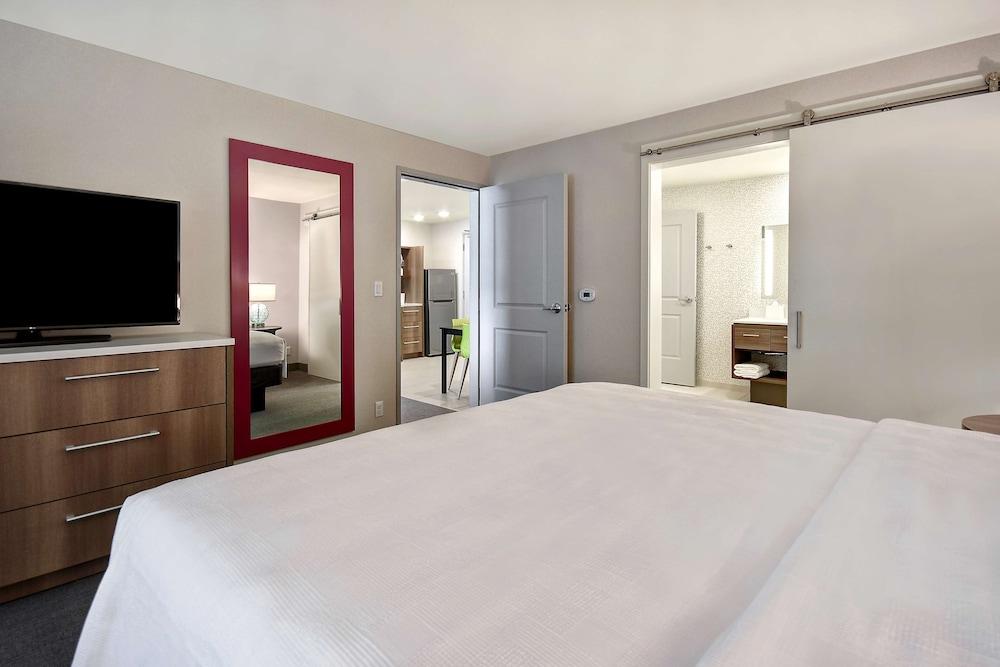 Hampton Inn&suites Vegas Convention Center