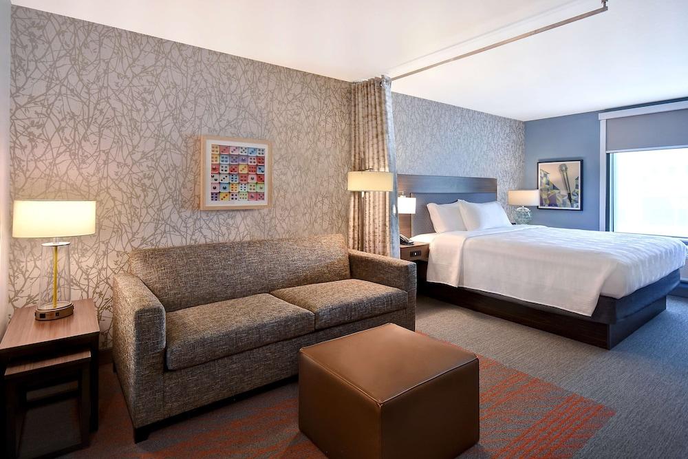 Hampton Inn&suites Vegas Convention Center Hotel 3*