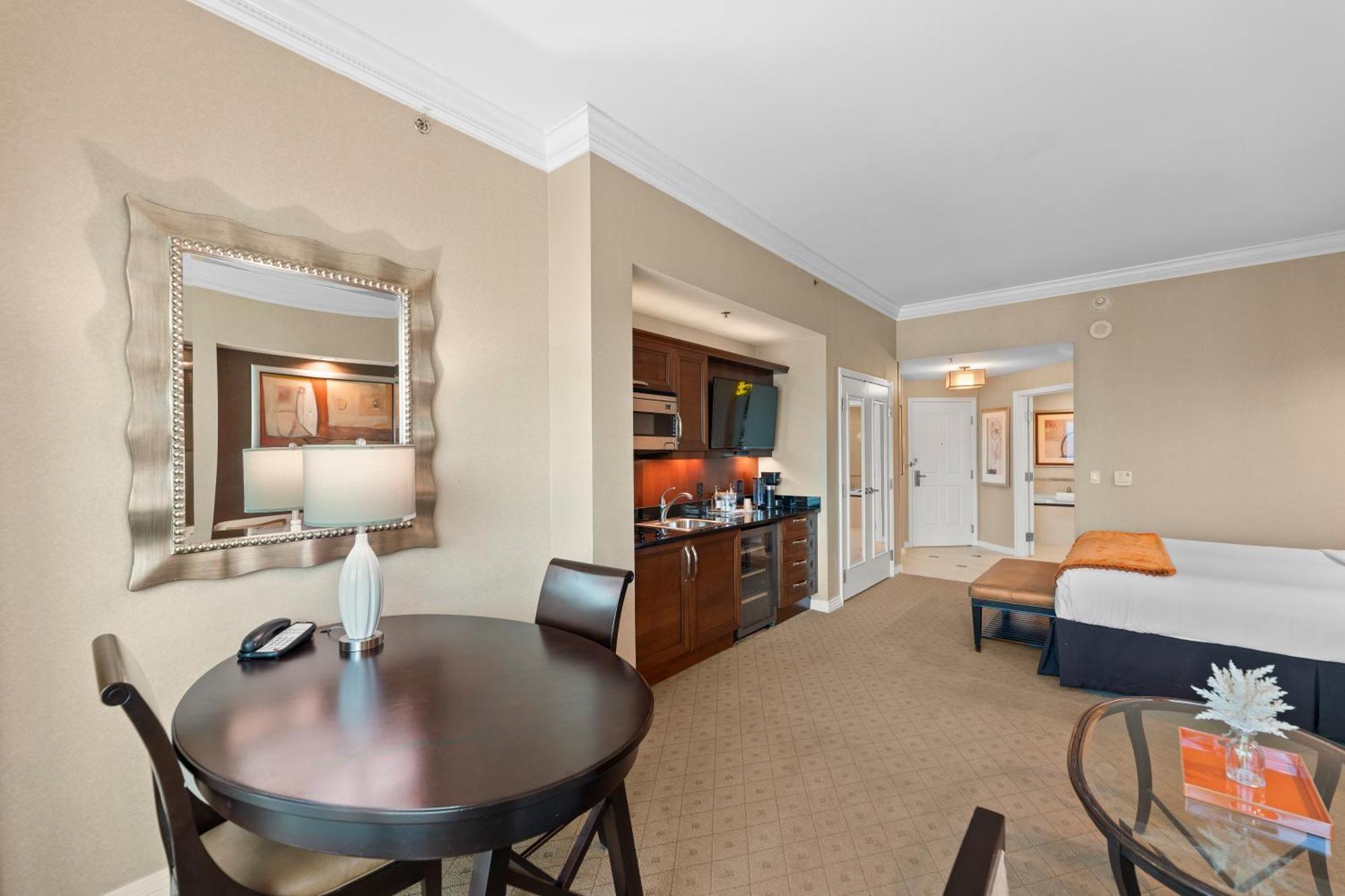Lucky Gem Penthouse & Luxury At Signature Resort, Balcony Strip View 2605 Hotel 5*