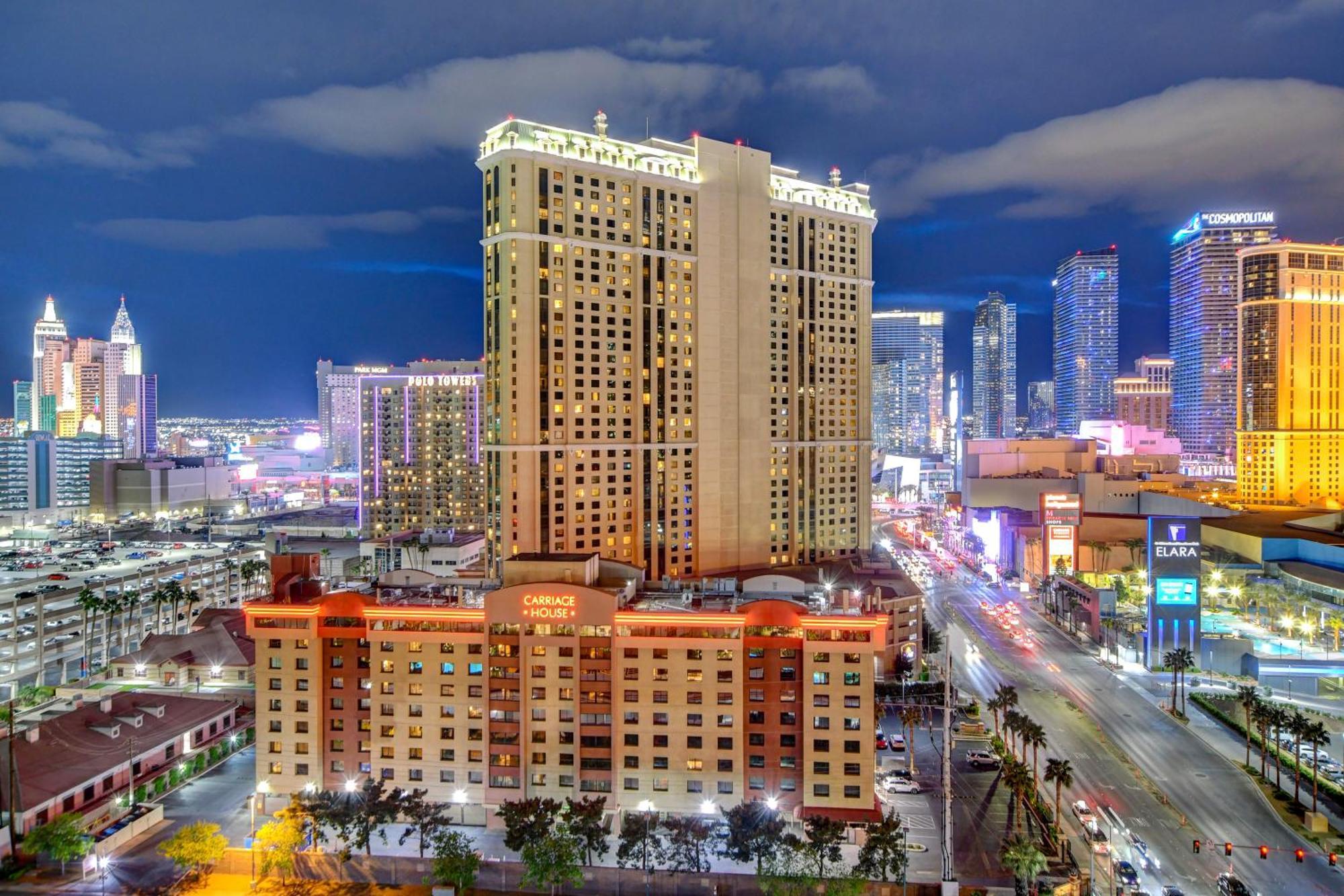 Lucky Gem Penthouse & Luxury At Signature Resort, Balcony Strip View 2605