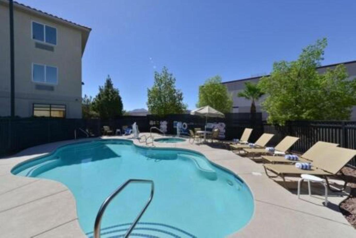 Comfort Inn&suites Vegas - Nellis Hotel 3*