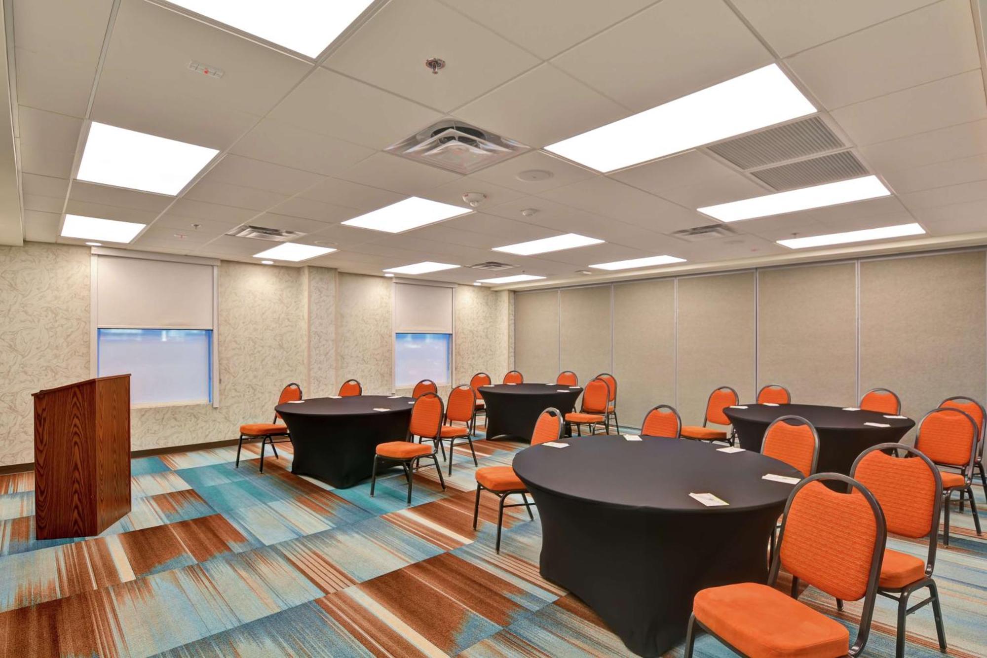 Home2 By Hilton Vegas Strip South Hotel 3*