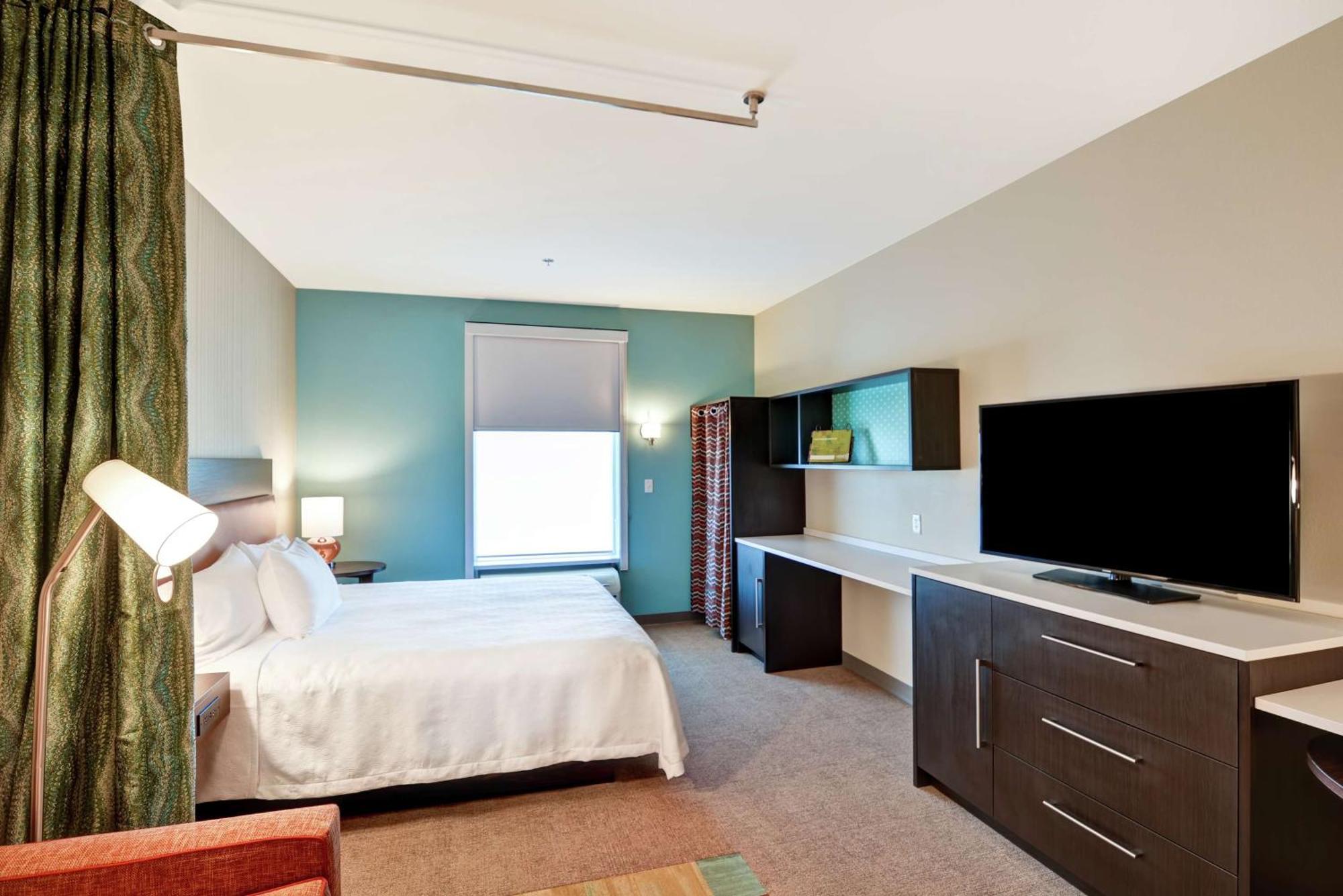 Home2 By Hilton Vegas Strip South 3*