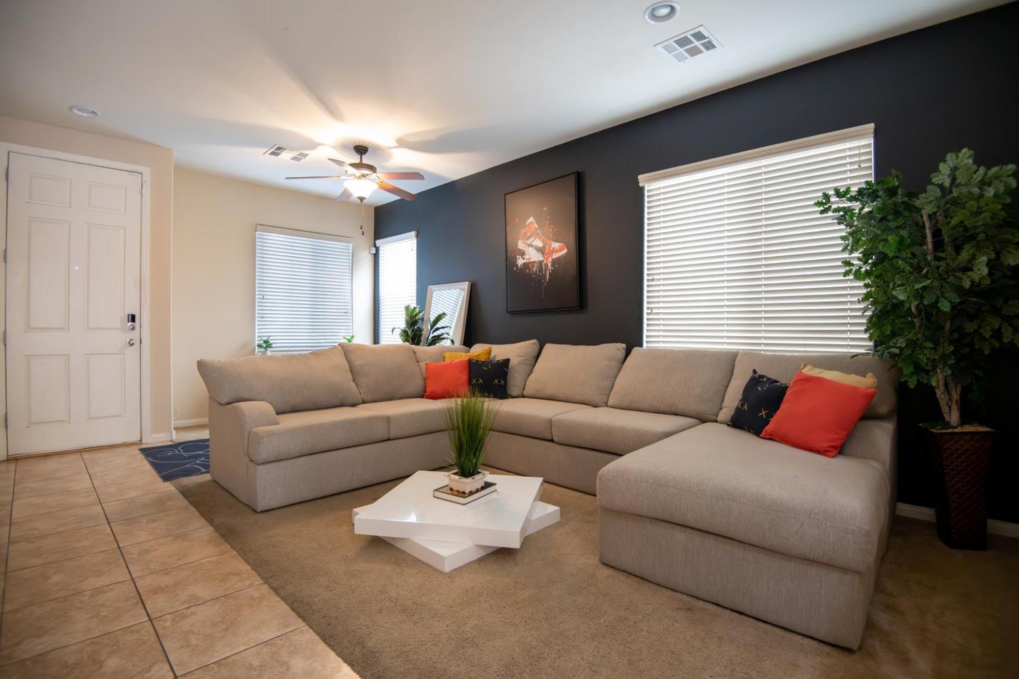 Casa vacanze Large 3br King Moments Away From Strip *